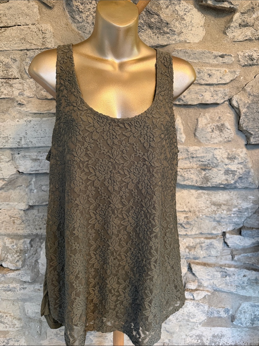 Banana Republic Olive Lace Scoop Tank